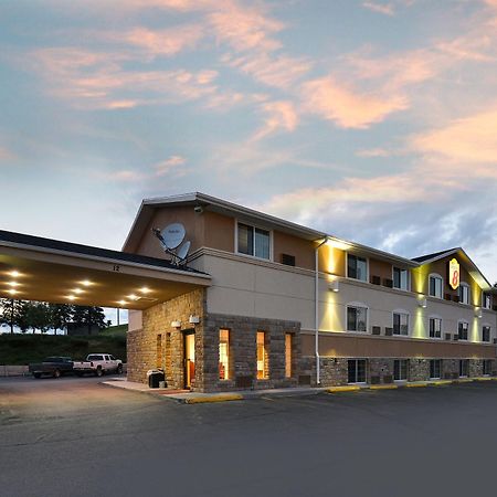 Super 8 By Wyndham Minot Airport Hotel Exterior foto